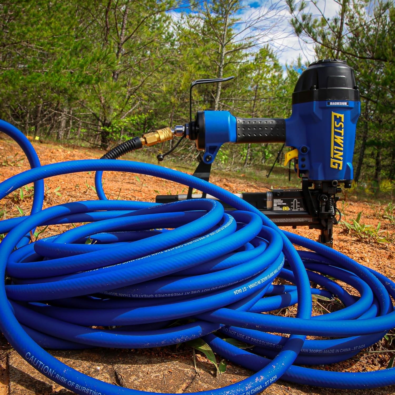 1/4" x 50' PVC/Rubber Hybrid Air Hose with Brass Fitting & Quick Connect Coupler - Durable & Flexible Performance!